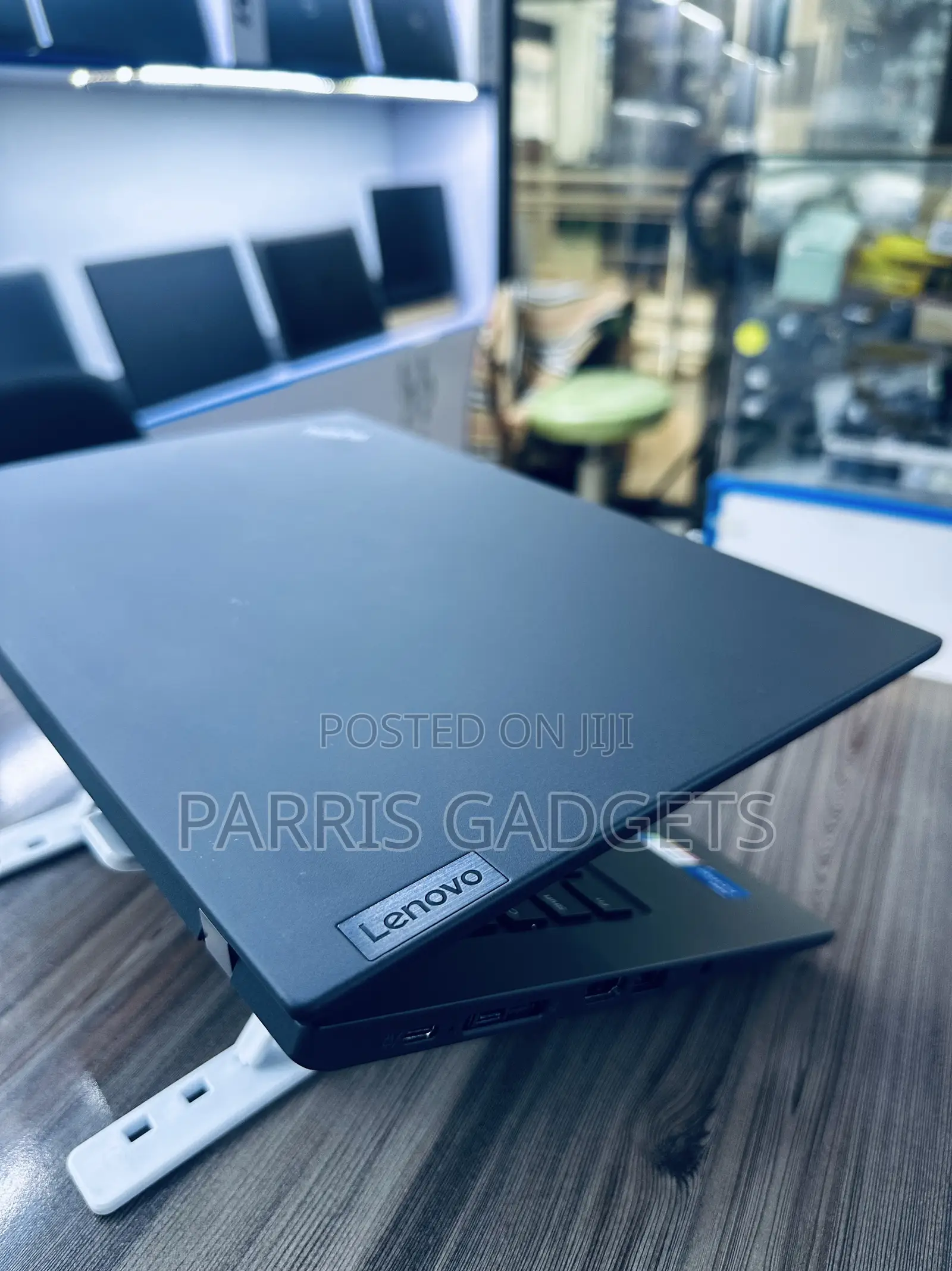 Laptop Lenovo ThinkPad T14s G4 16GB Intel Core i7 SSD 512GB