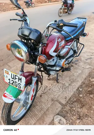TVS HLX 125 2023 Red
