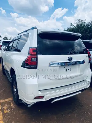 Toyota Land Cruiser Prado 2018 White