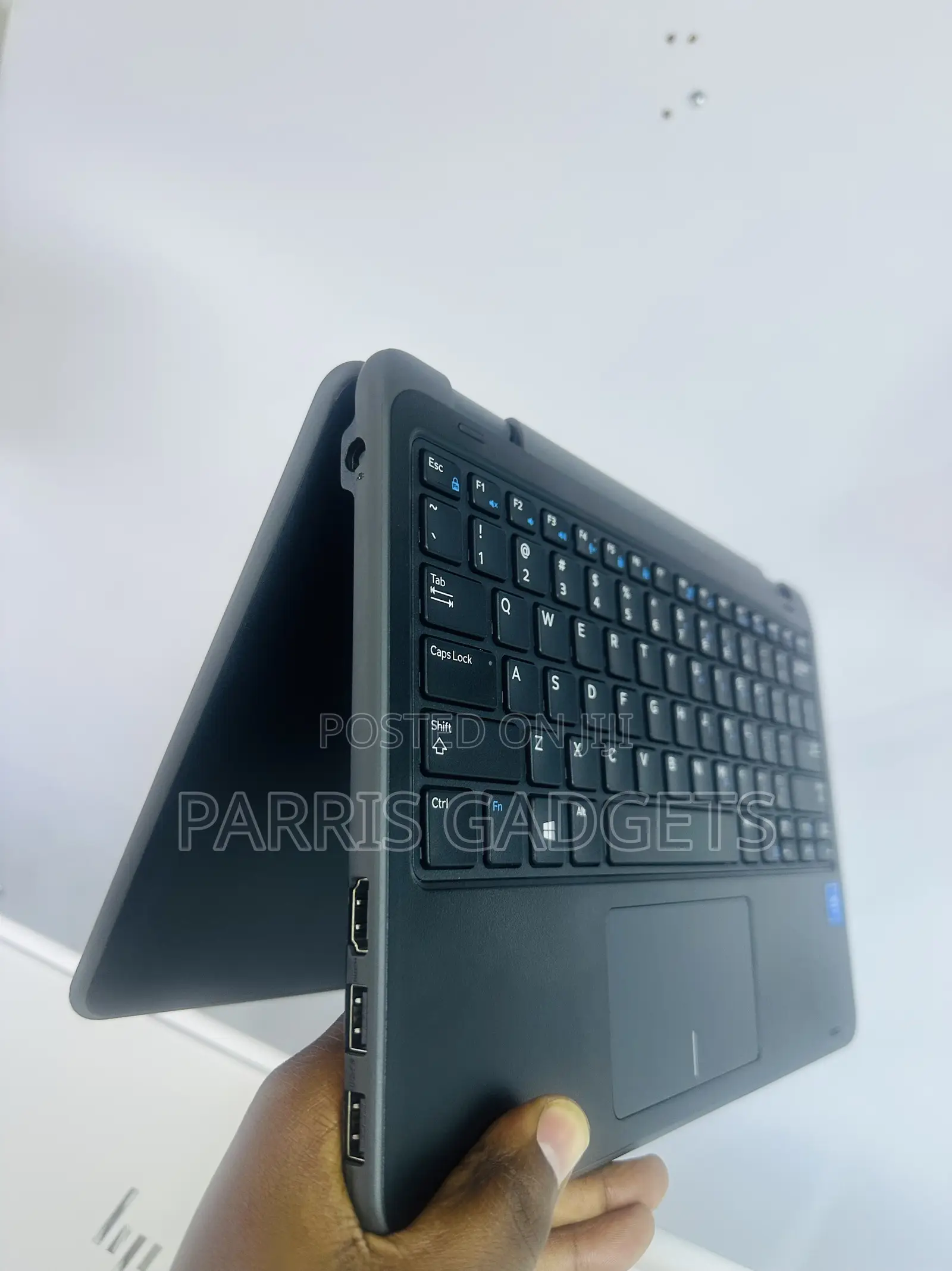Laptop Dell Latitude 11 3190 4GB Intel Celeron SSD 128GB