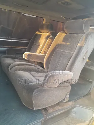 Toyota HiAce 2000 White