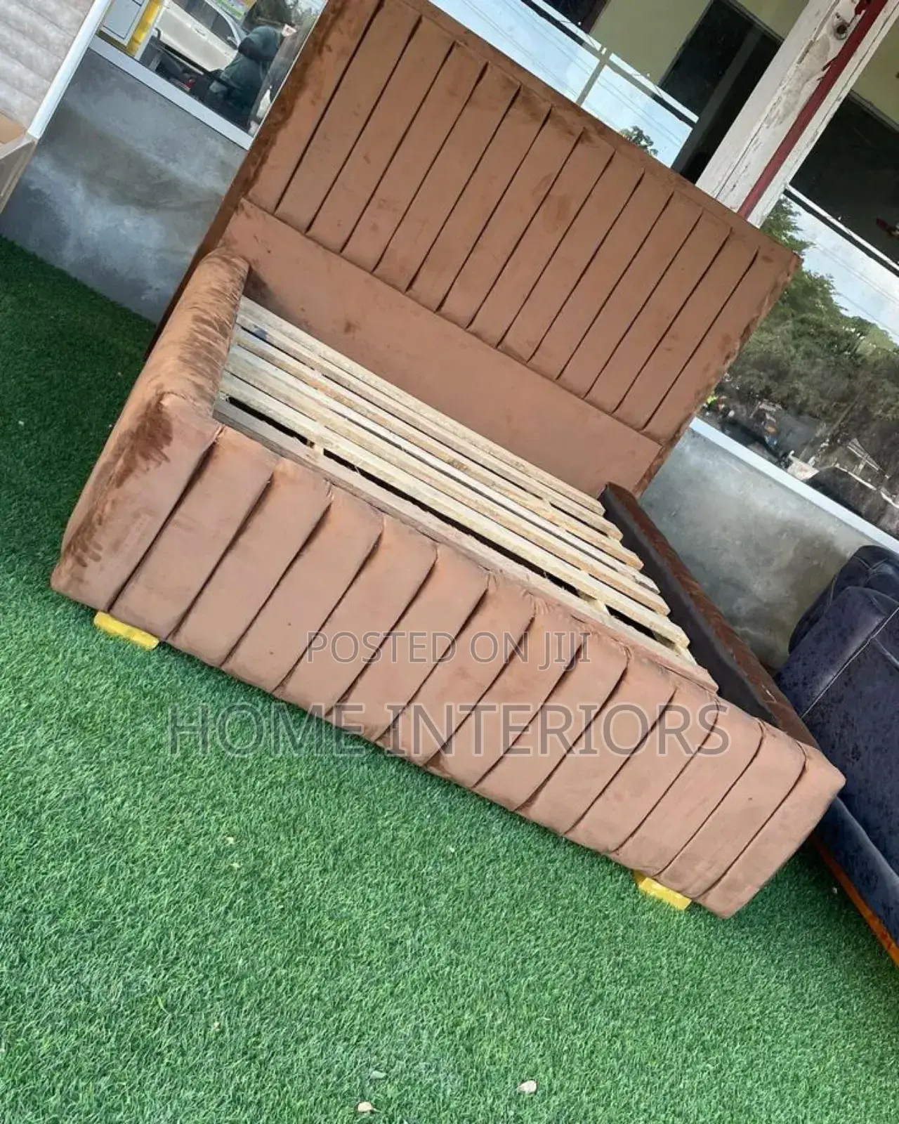 A Bed With Linear Design