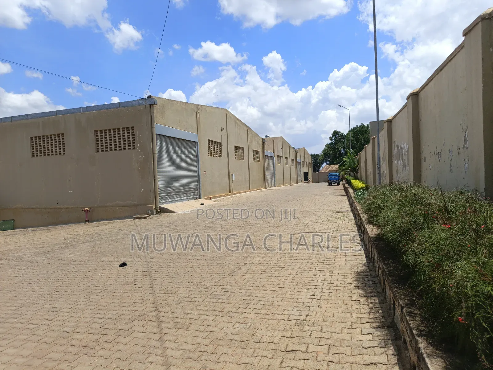 Nice Werehouse for Rent in Kawempe D