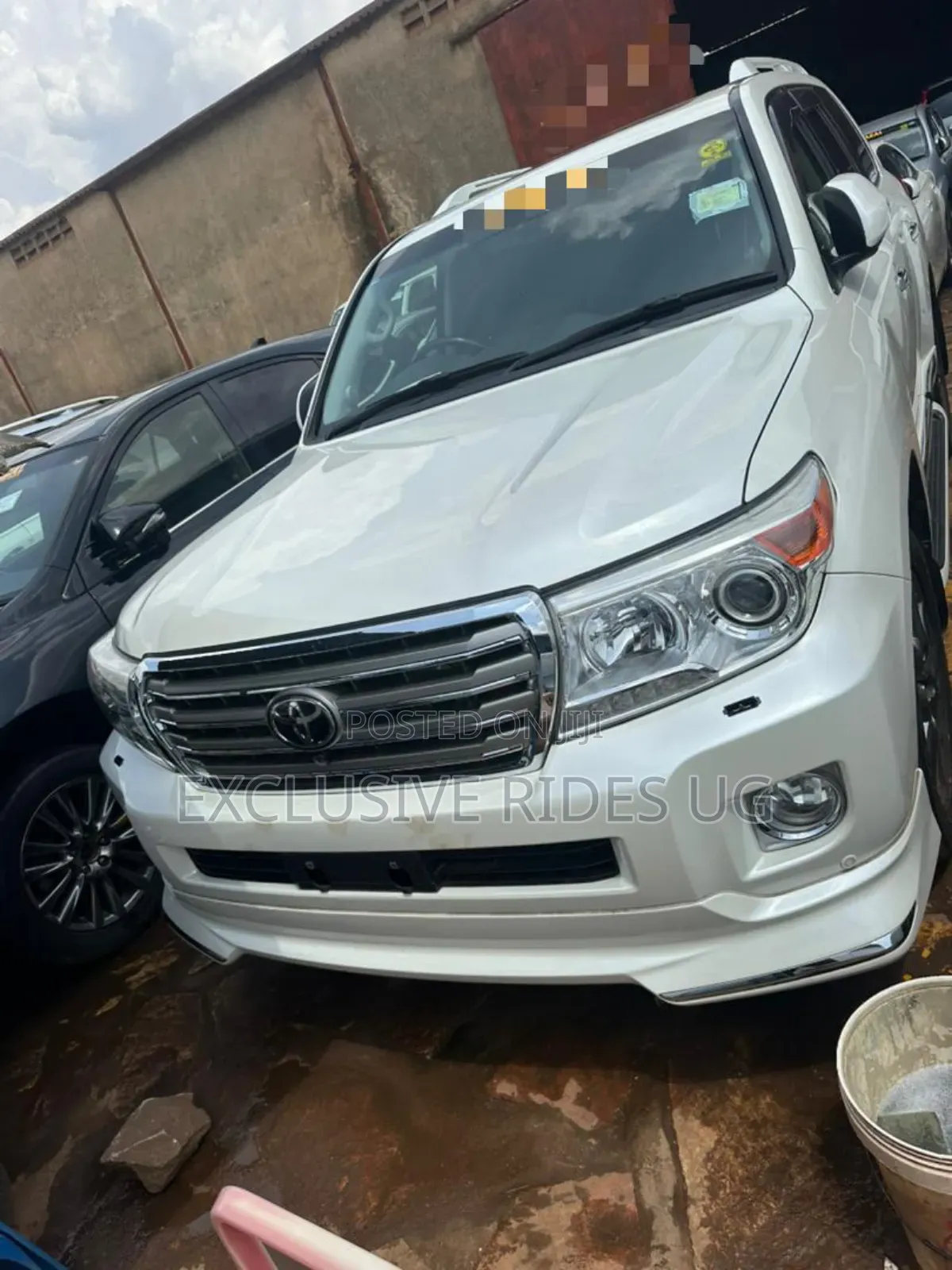 Toyota Land Cruiser 4.6 V8 ZX 2016 White