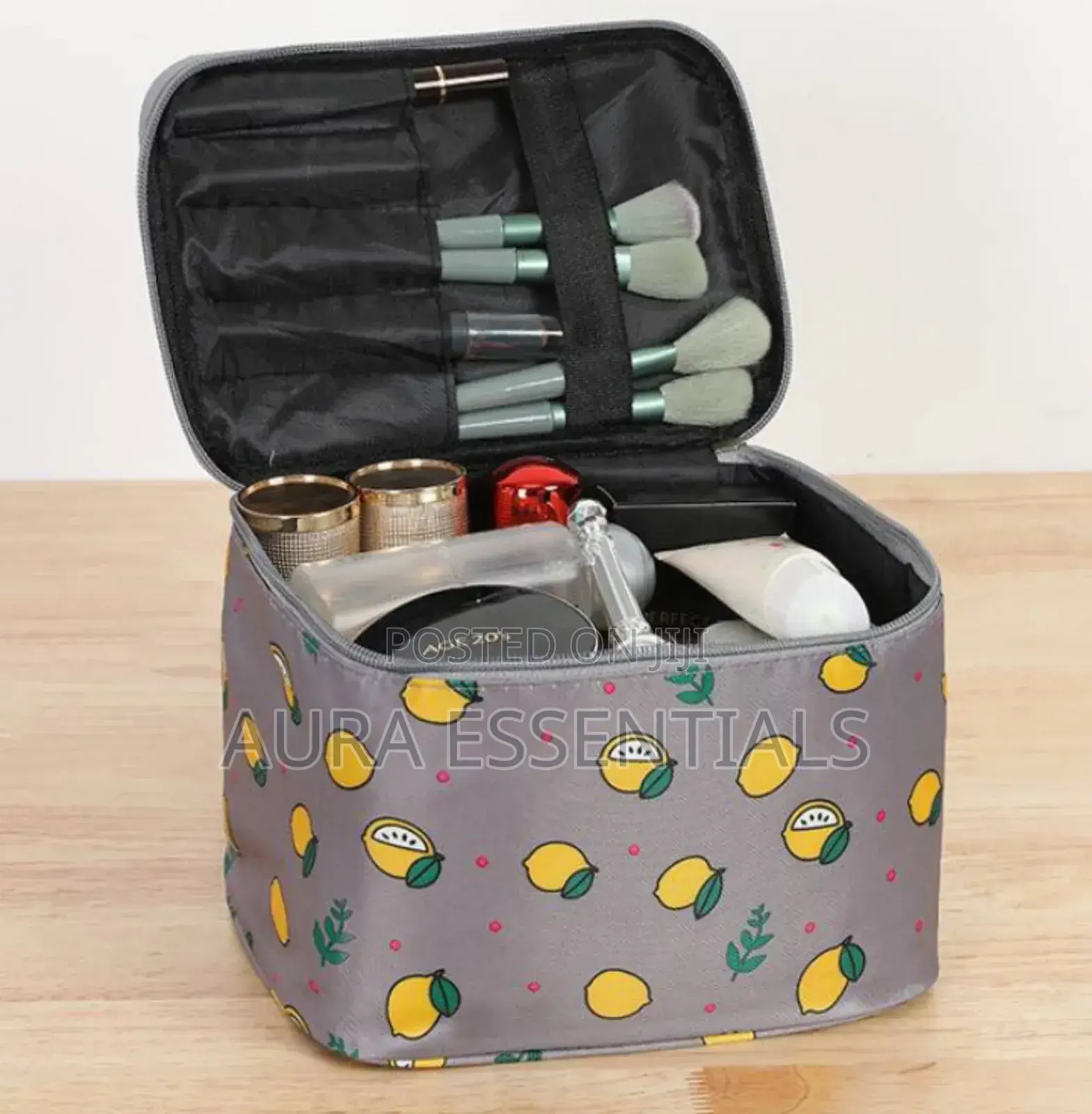 New Waterproof Make Up And Cosmetics Travel Storage Bag