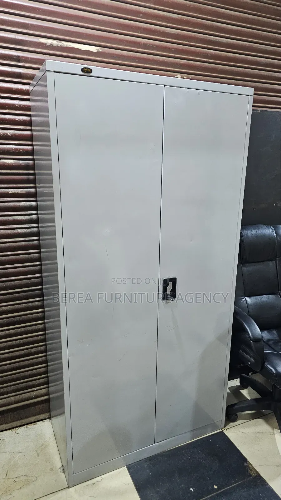 Refurbished Full Steel Office Cabin