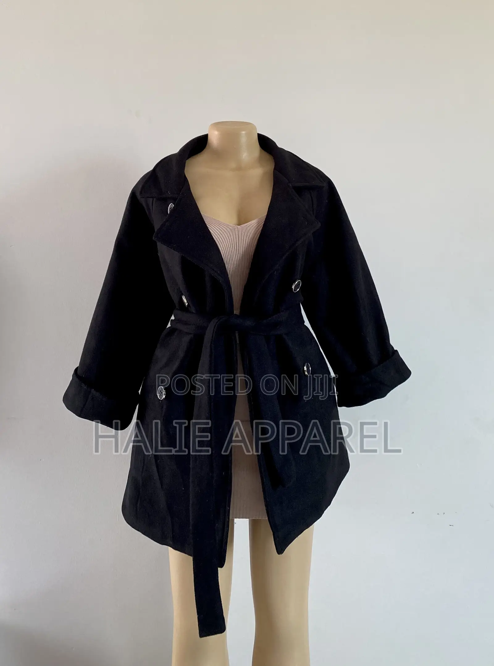 Trendy Ladies Coats and Blazers in Kampala