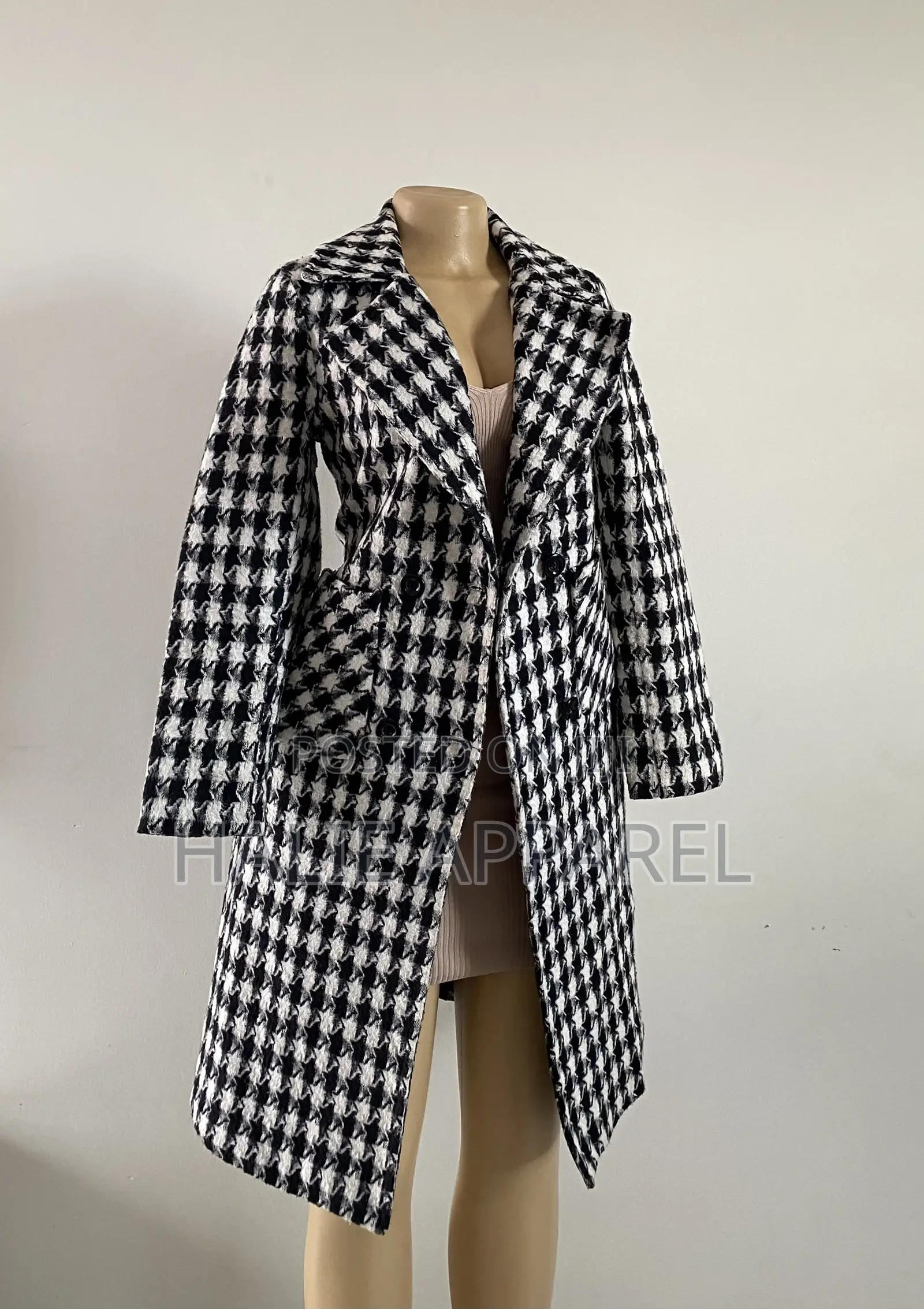 Trendy Ladies Coats and Blazers in Kampala