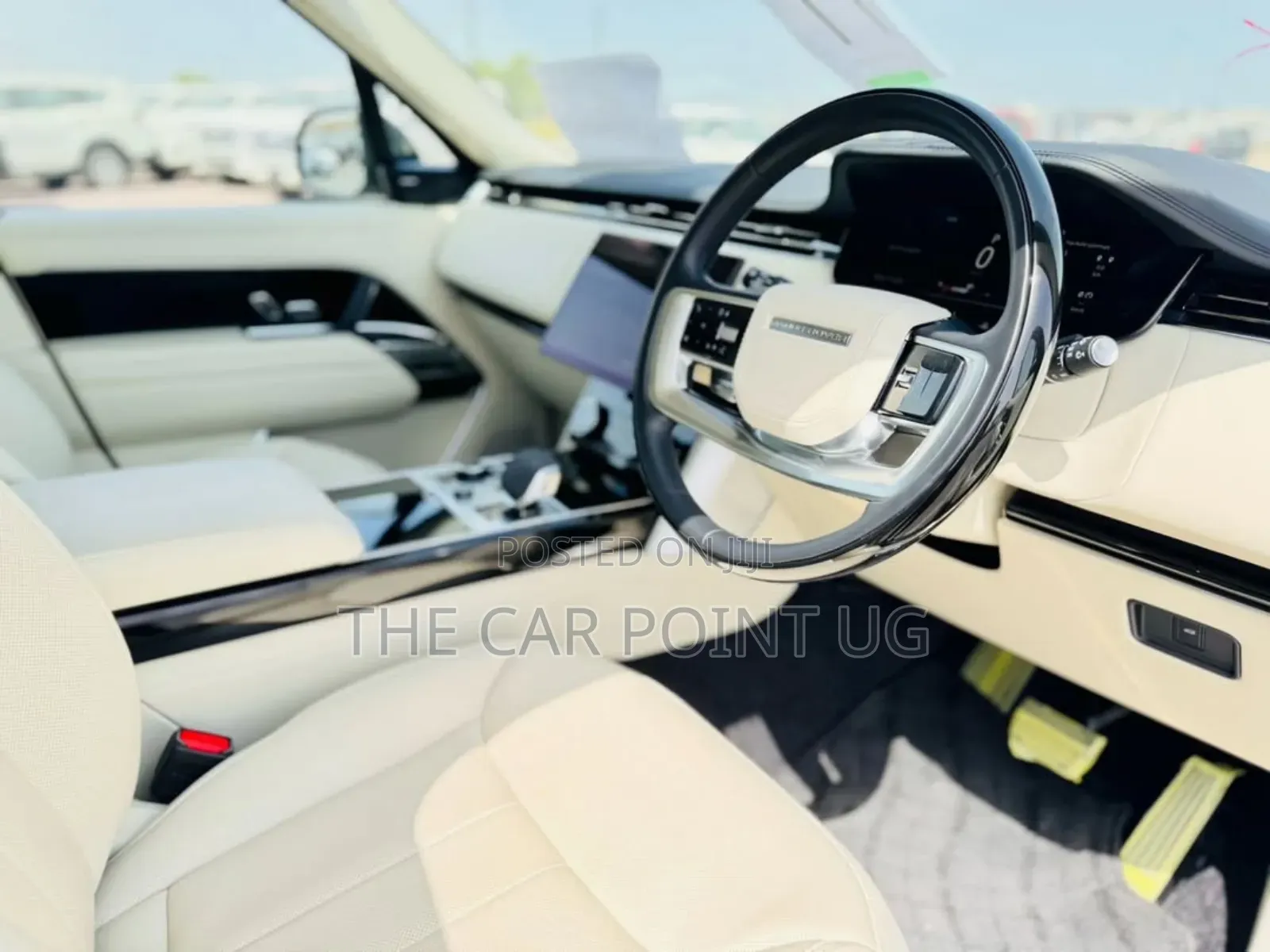 Land Rover Range Rover Vogue 2023 Gold