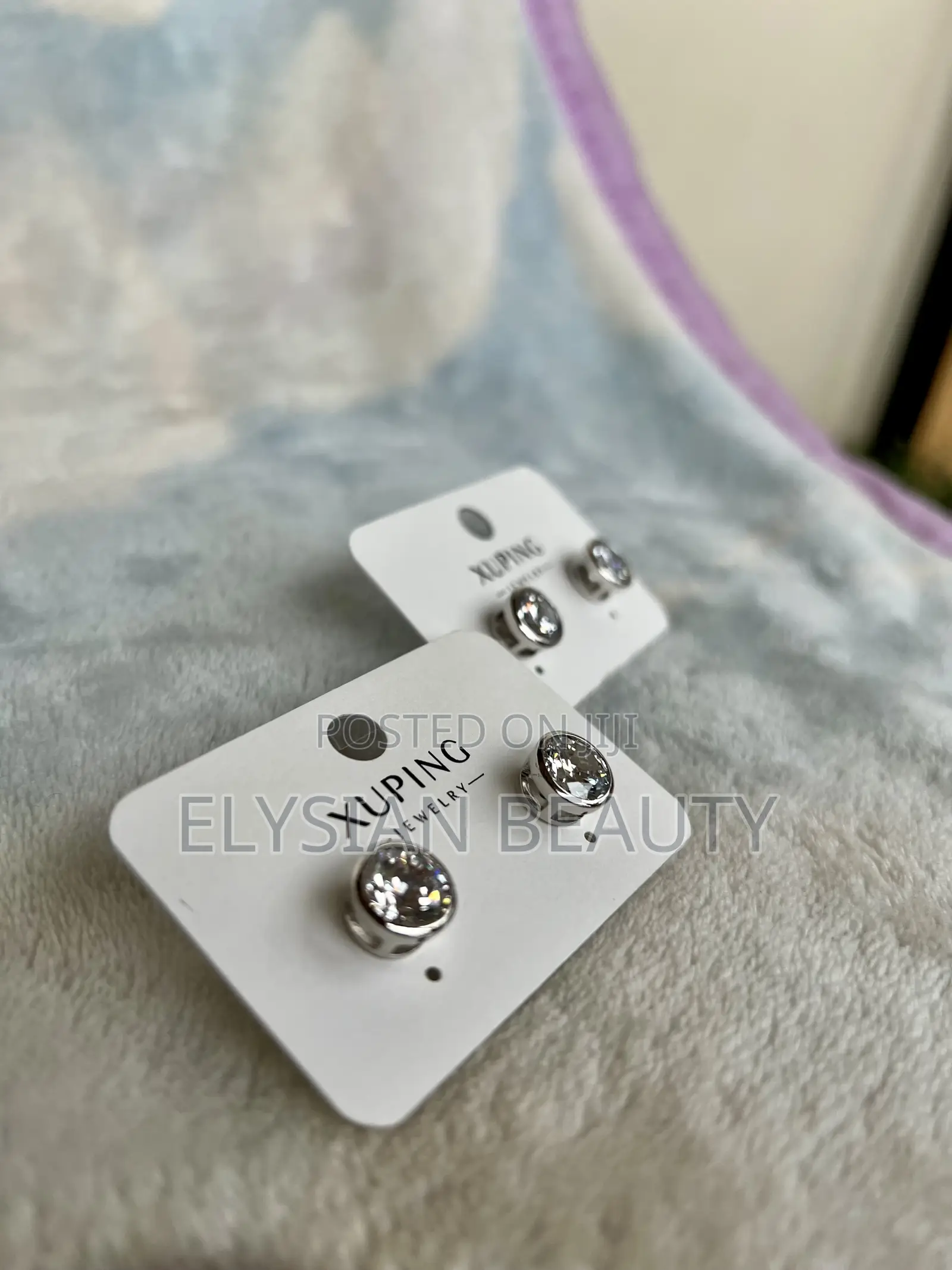 Jewelry (Earrings)