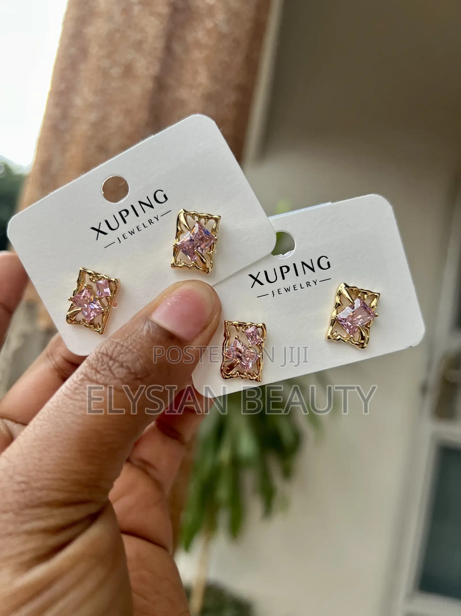 Jewelry (Earrings)