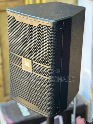 JBL Wall Mounted Speaker 8 Inch Wood Body