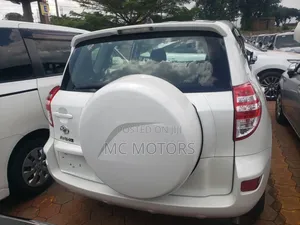 Toyota RAV4 2.5 Limited 2010 White