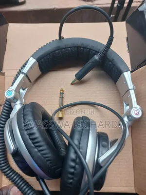 Sonny Headphones Mdr-v700dj