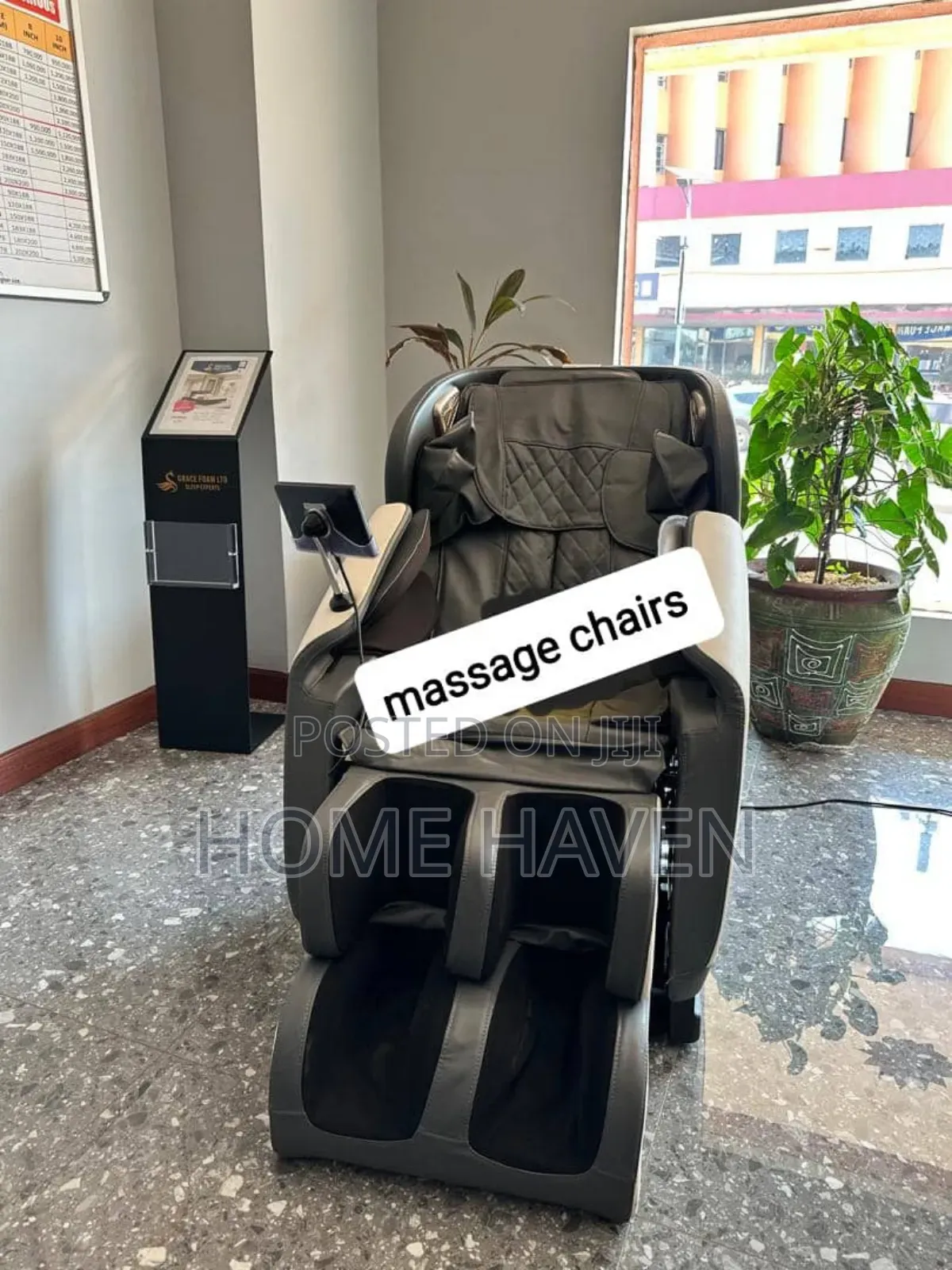 Luxury Modern Full Body Massage Chair