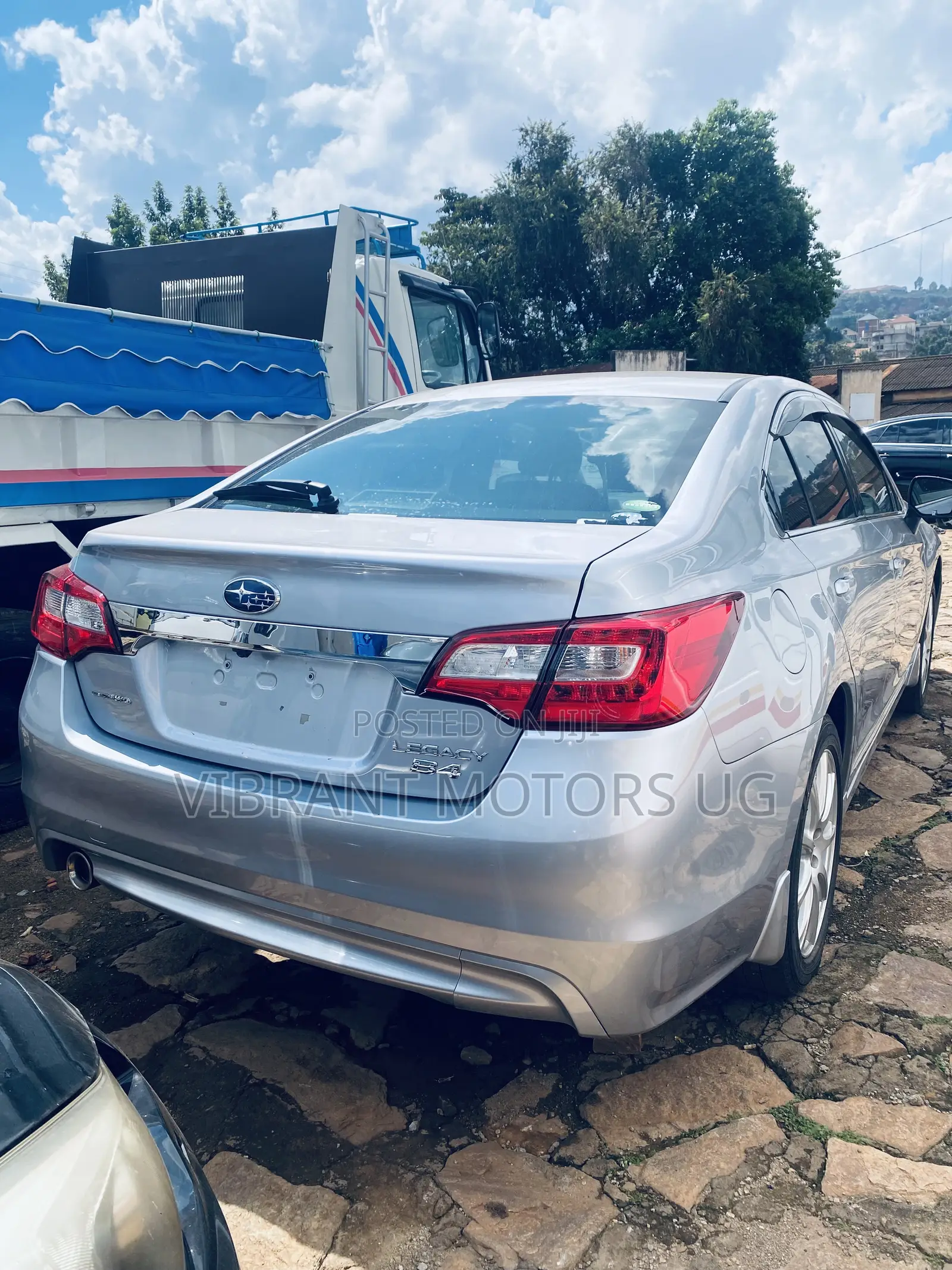 Subaru Legacy 2019 Silver