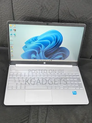 Laptop HP 15-Da2933nia 8GB Intel Core I3 SSHD (Hybrid) 256GB