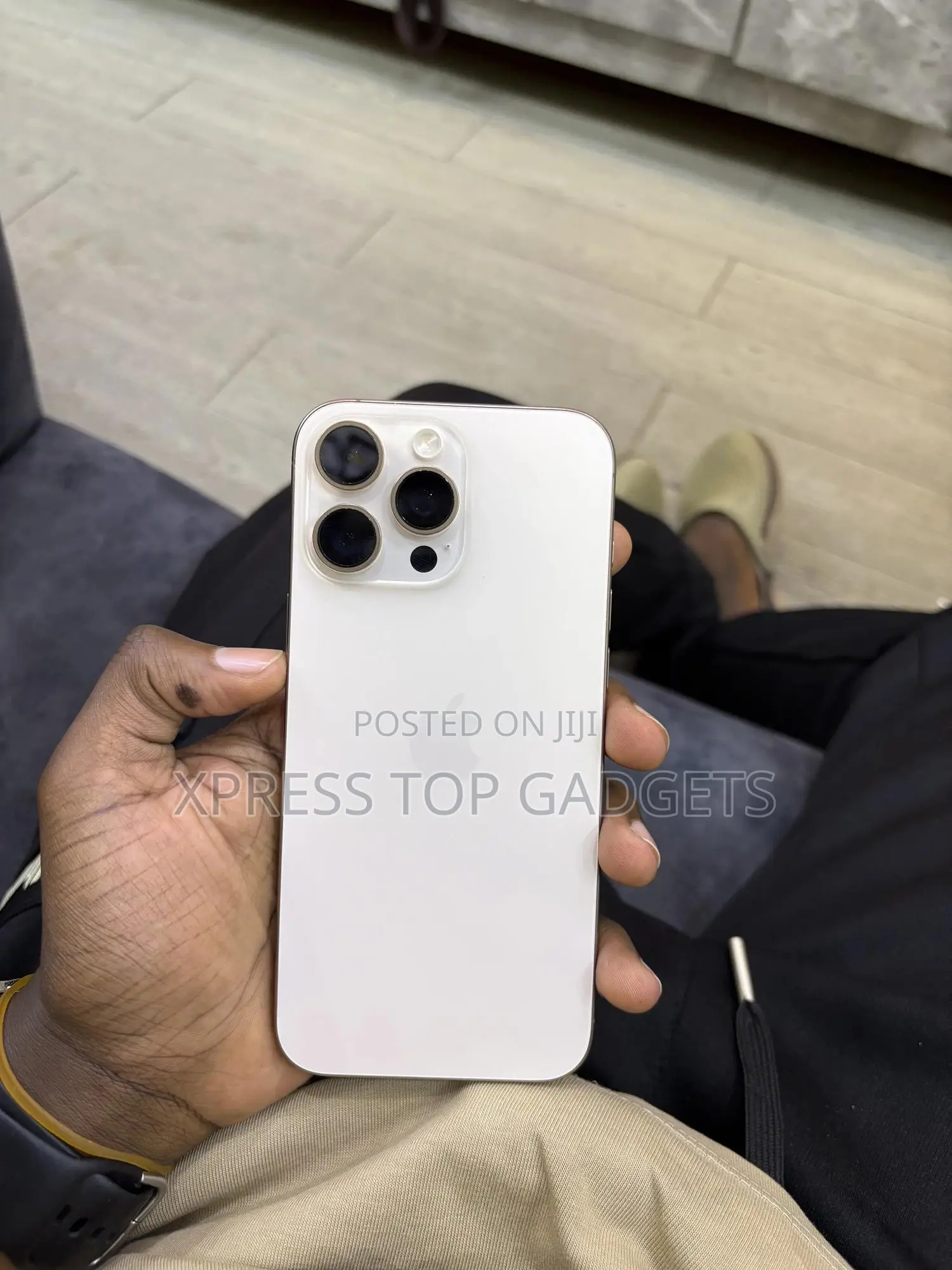 Apple iPhone 16 Pro Max 256 GB Gold