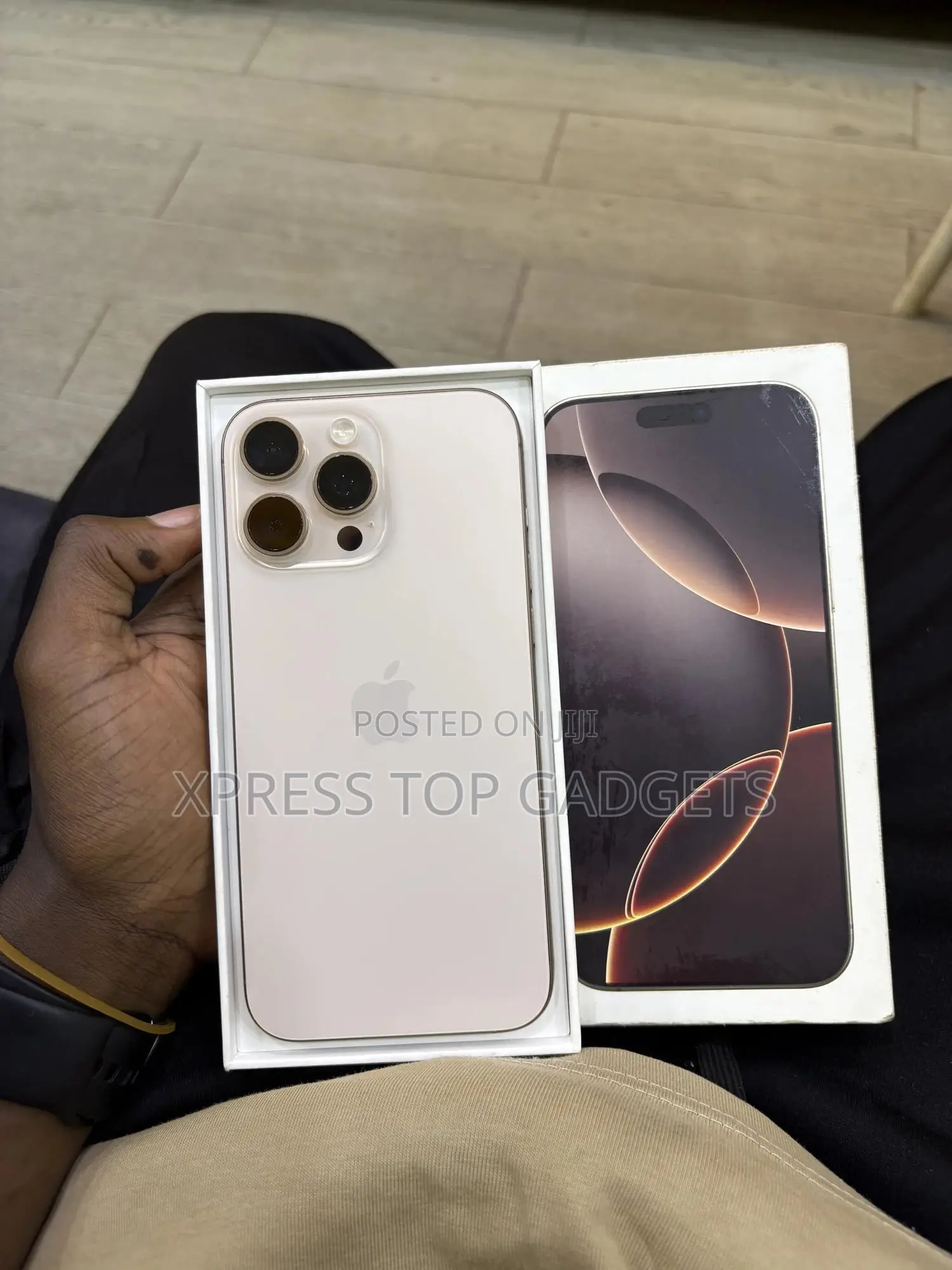 Apple iPhone 16 Pro Max 256 GB Gold