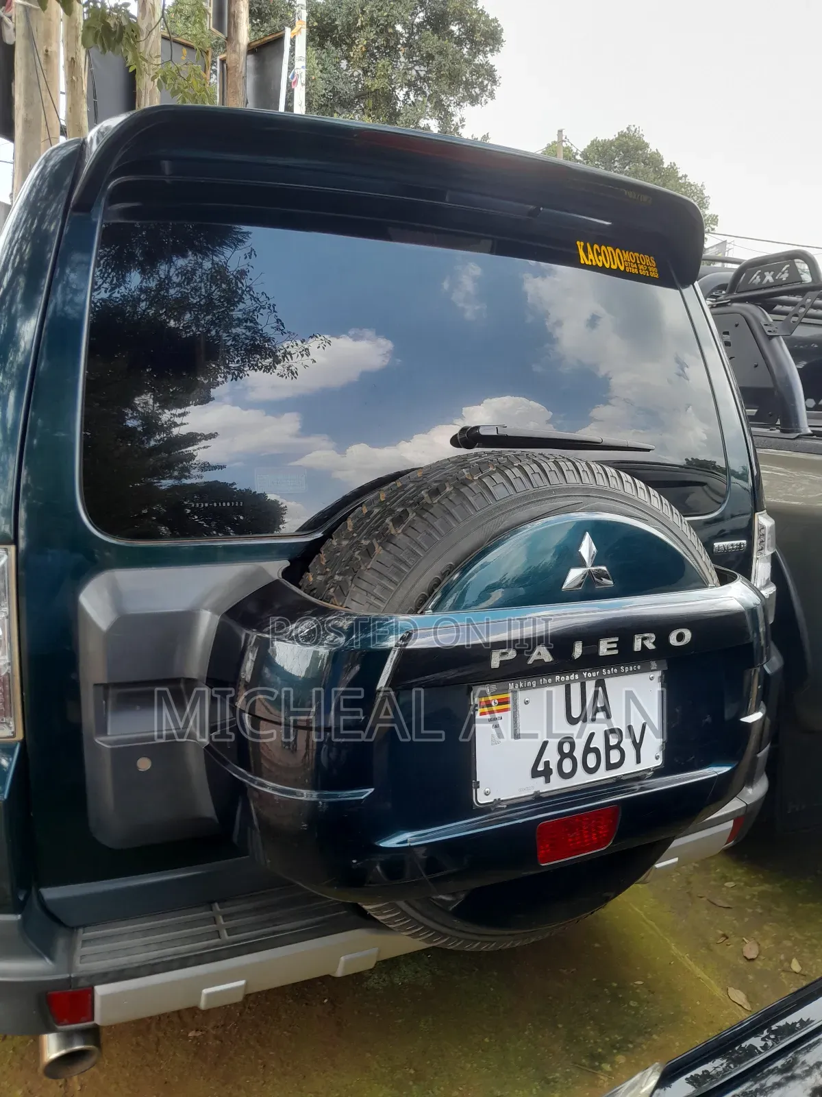 Mitsubishi Pajero 2010 Gray