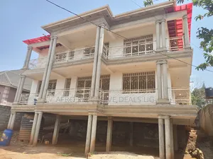 7bdrm Maisonette in Mutundwe Jomayi, Rubaga for sale