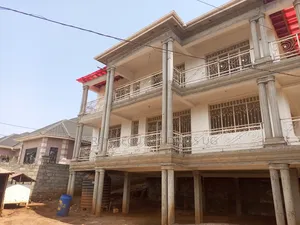 7bdrm Maisonette in Mutundwe Jomayi, Rubaga for sale