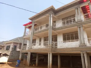 7bdrm Maisonette in Mutundwe Jomayi, Rubaga for sale