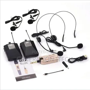 Double Wireless Microphone With Collar And Head Microphone.