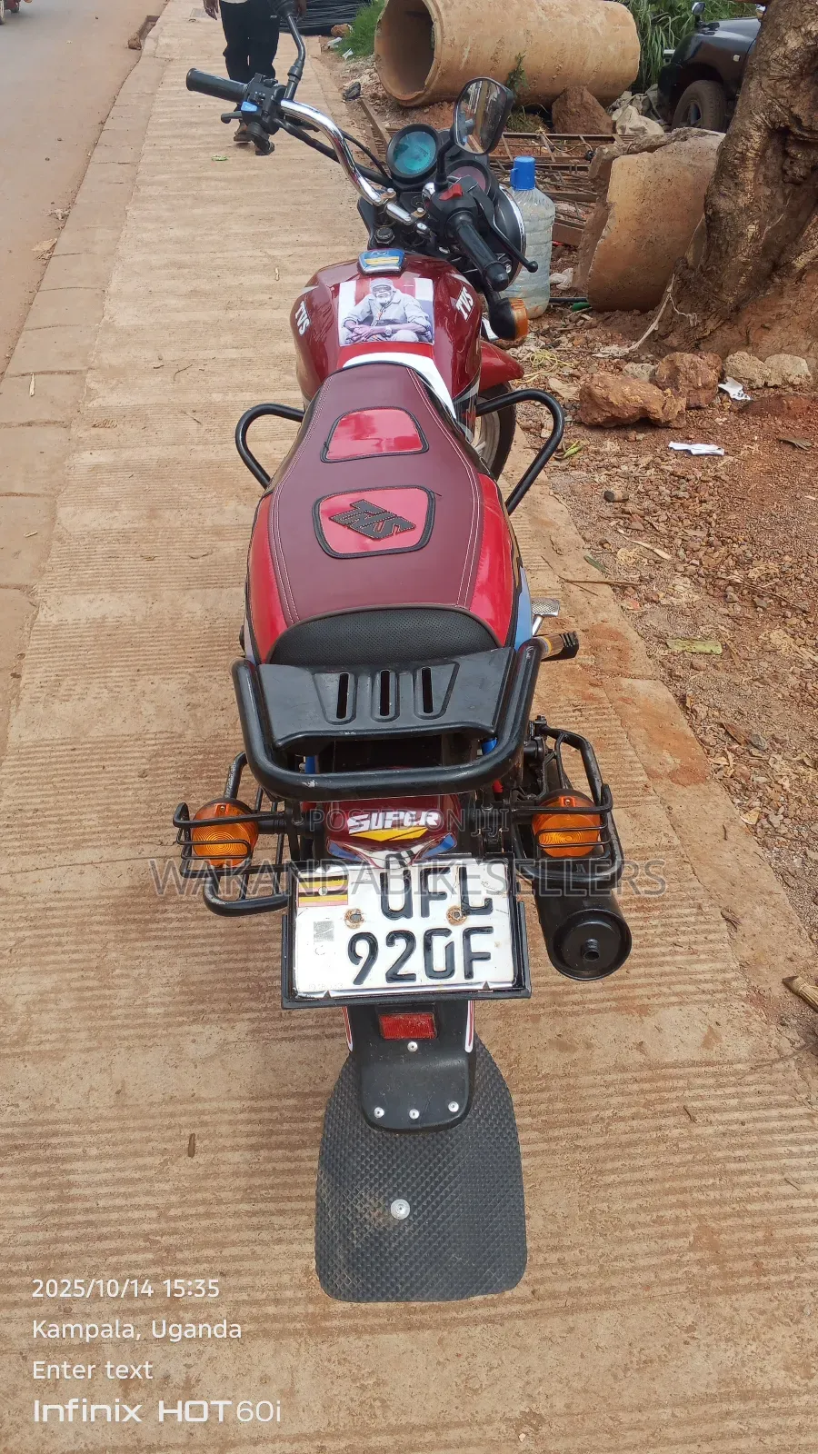 TVS HLX 125 2022 Red