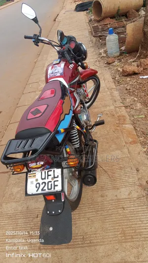TVS HLX 125 2022 Red