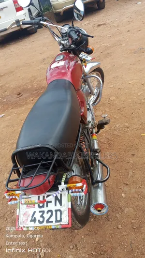 Bajaj Boxer 100 2022 Red