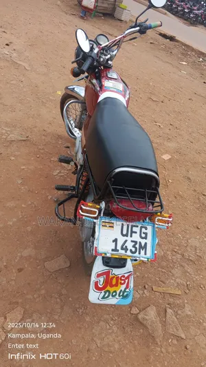 Bajaj Boxer 100 2022 Red