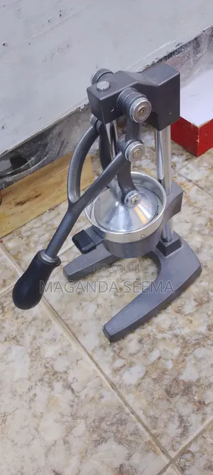 Commercial Orange Squeeze