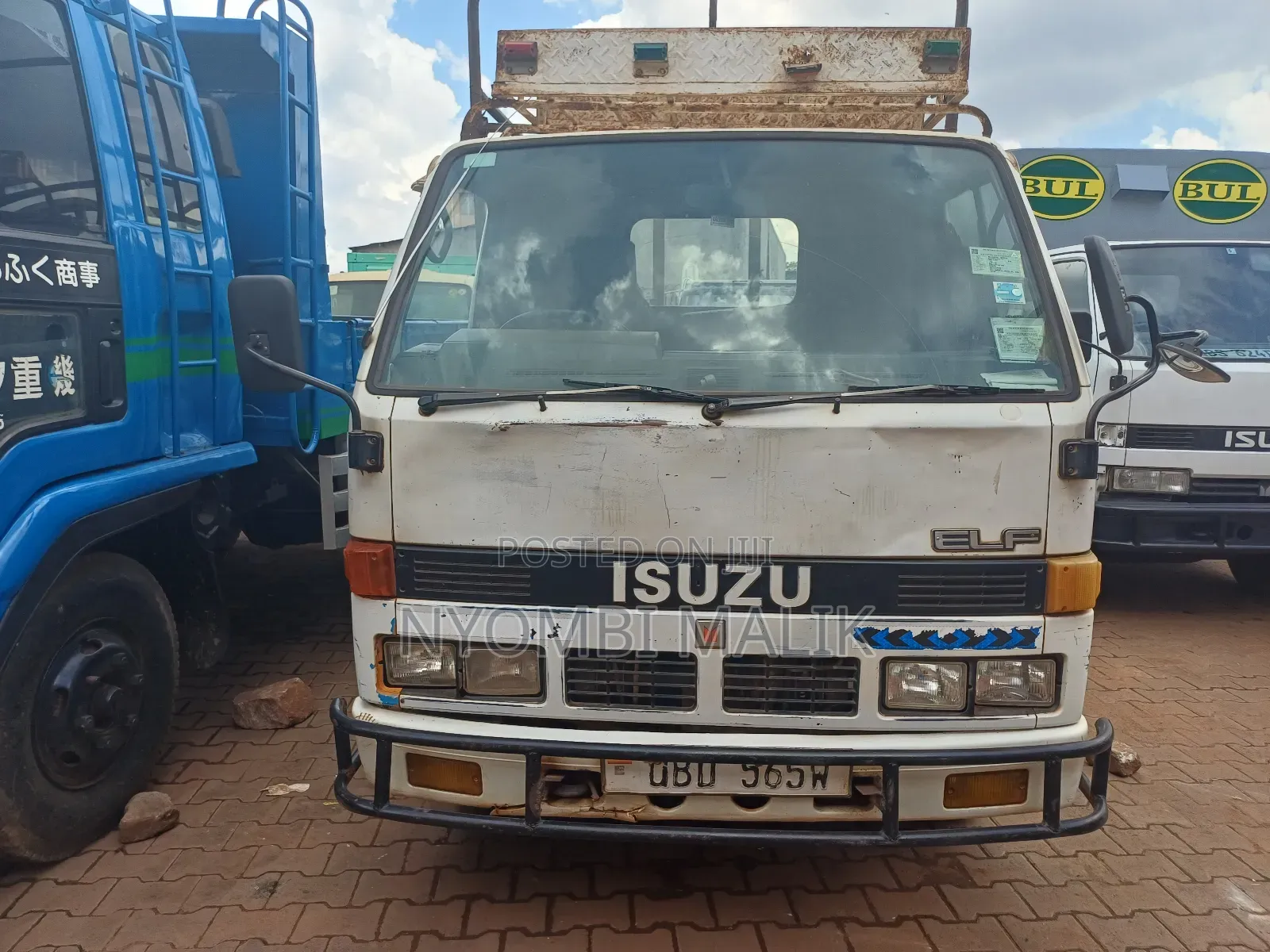 Isuzu Short Truck