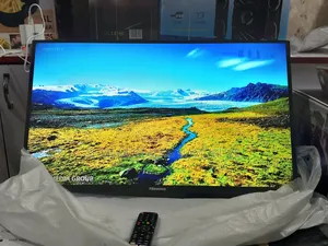 32 Inches Hisense Digital Tv