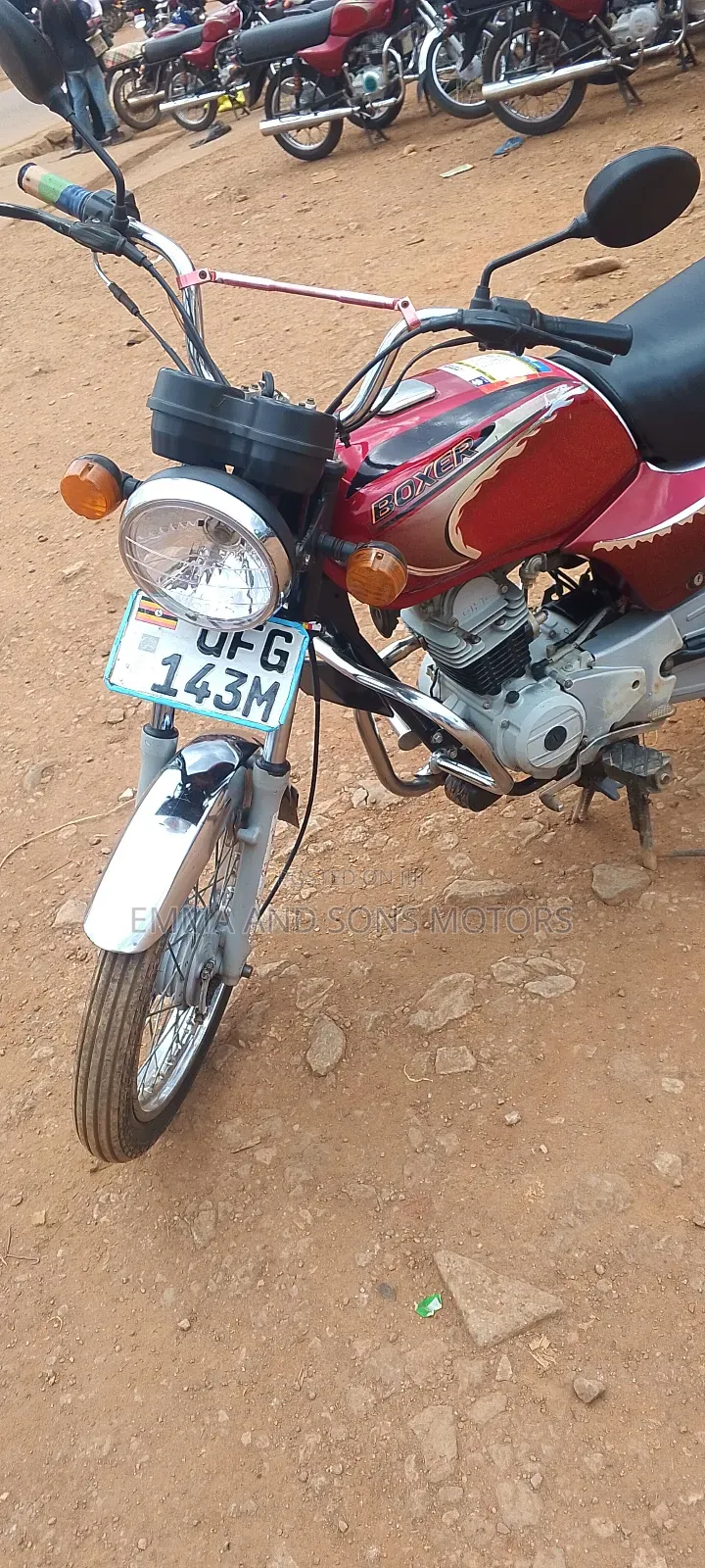 Bajaj Boxer 100 2022 Red