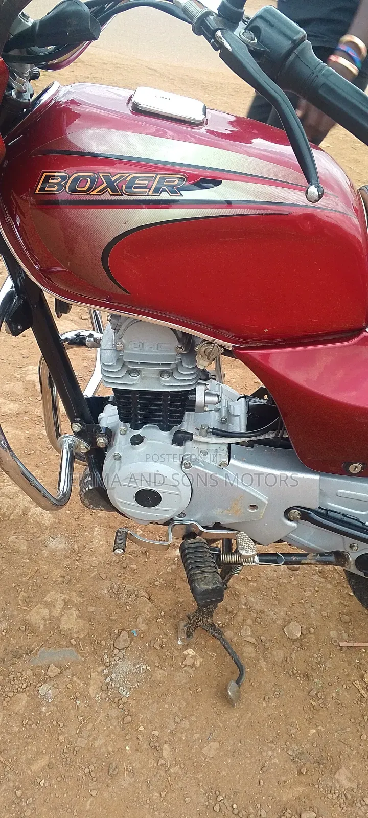 Bajaj Boxer 100 2024 Red