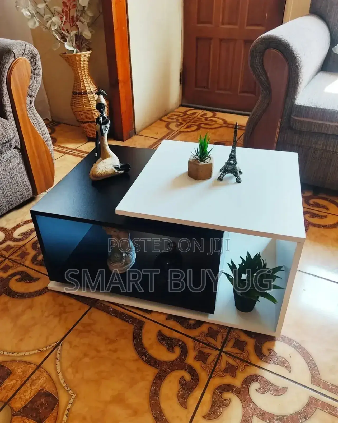 Coffee Table/Centre Tablez/Wooden Room Table/Tables