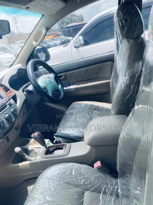 Toyota Hilux 2012 White