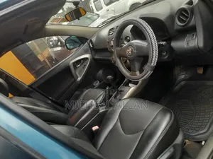 Toyota RAV4 2008 Blue