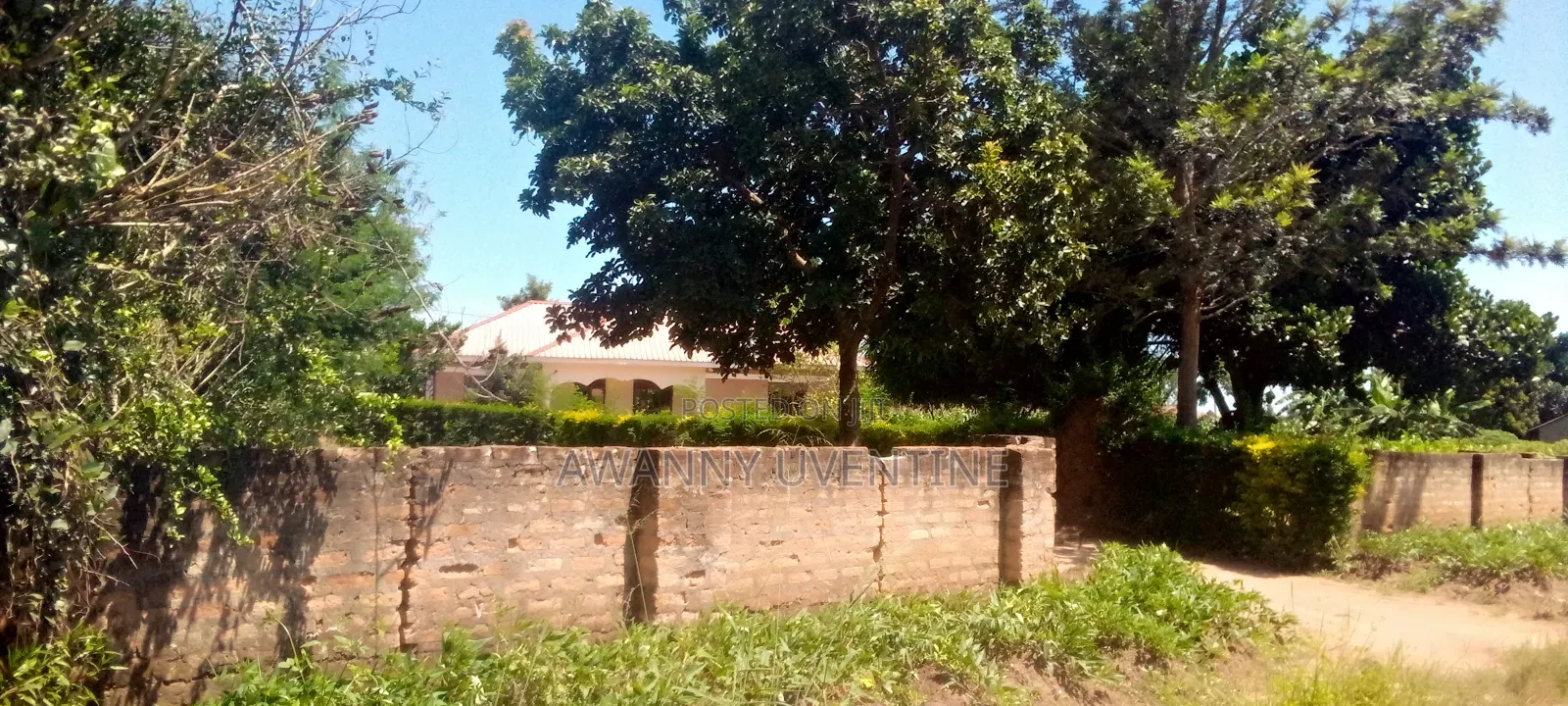 Furnished 6bdrm House in Lira for sale