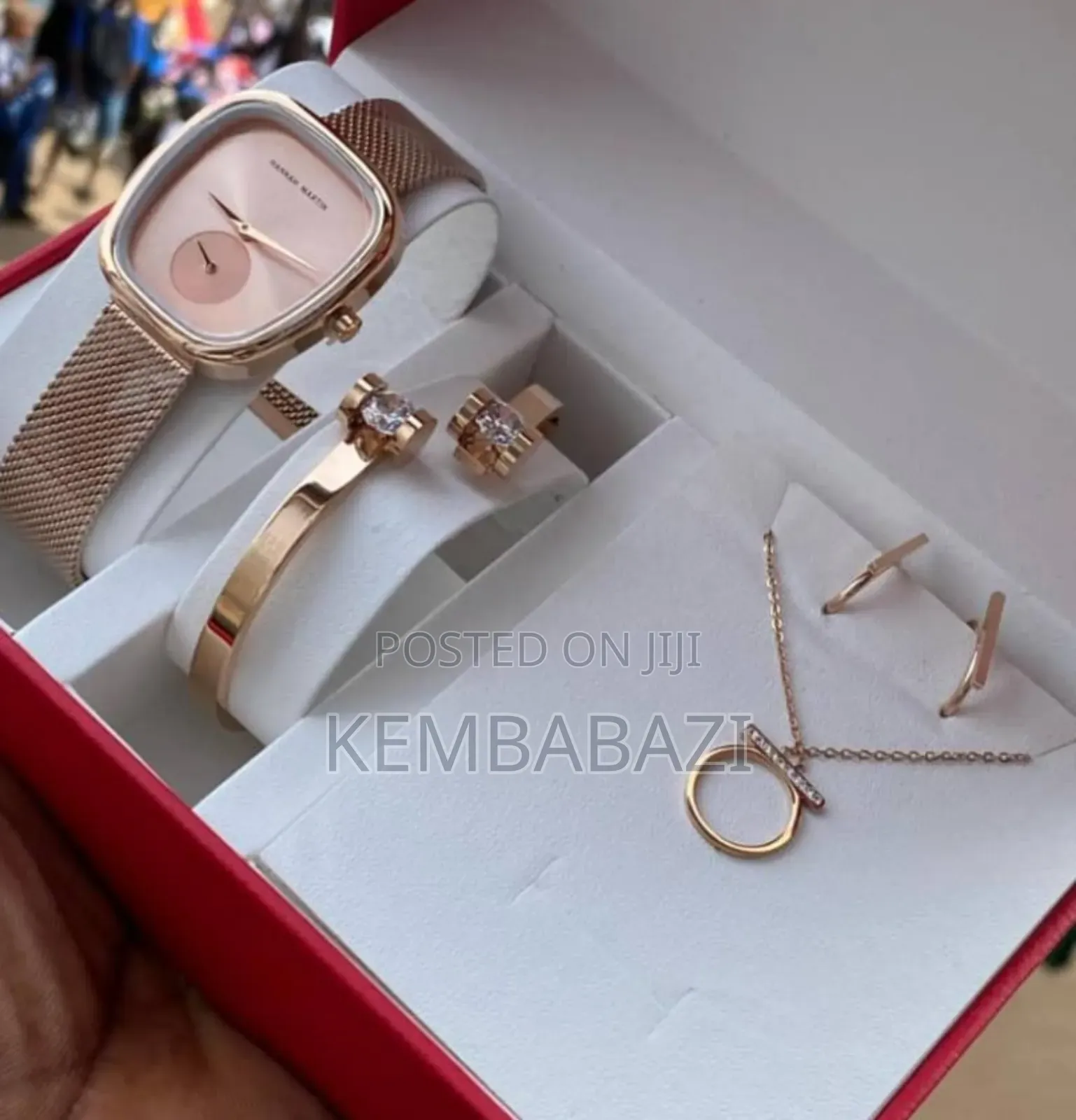 Ladies Classy Watches With Jewelries