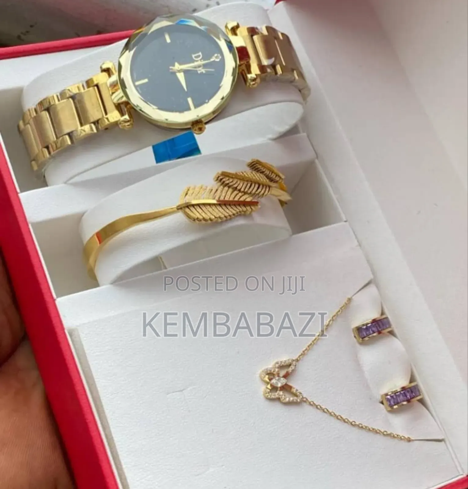 Ladies Classy Watches With Jewelries