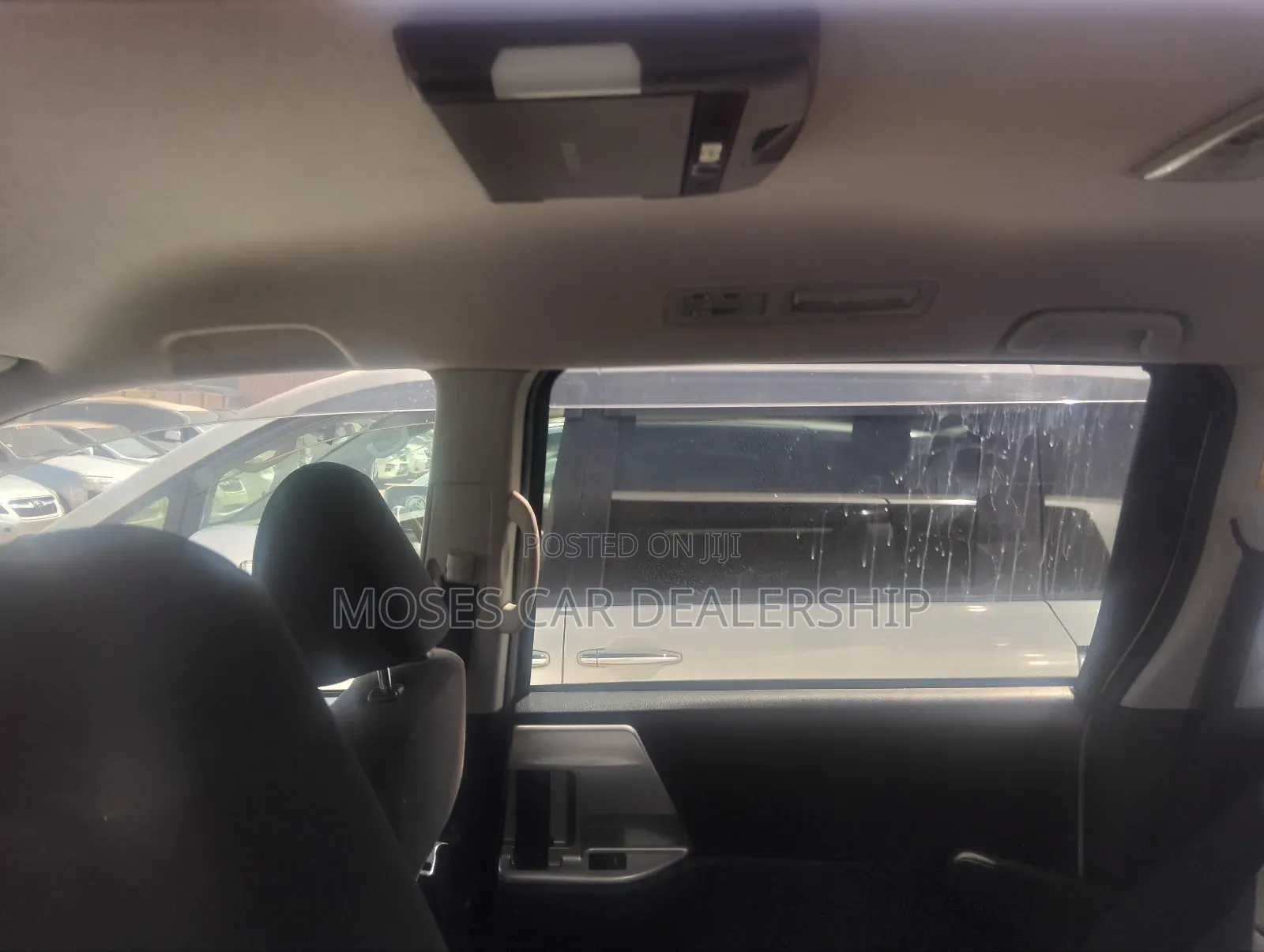 Toyota Noah 2012 White
