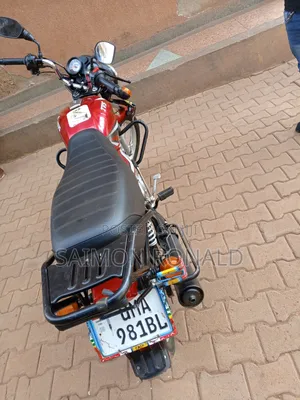TVS HLX 125 2025 Red