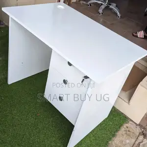 Reading Study Desk – Modern Office Workstation for Home or Office