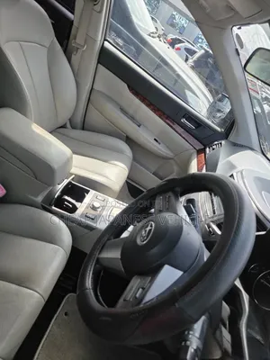 Subaru Outback 2.5i Premium PZEV 2012 Gray
