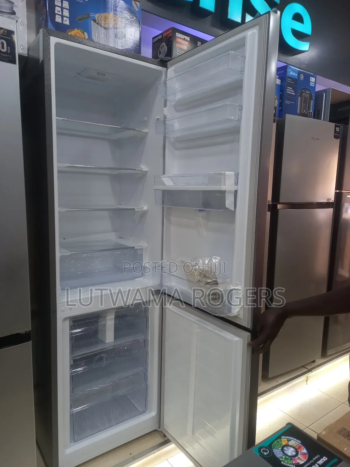 Hisense 341ltrs