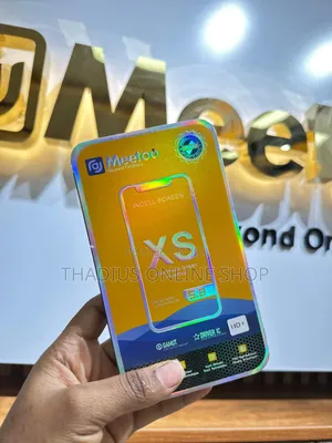 iPhone Xr / Xs Max Brand New Screens Free Replacement