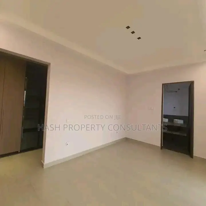 3bdrm Apartment in Bright, Central Division for rent